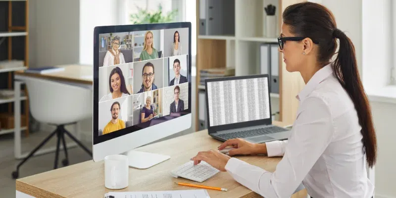 Evoluția Joburilor Remote: Beneficii și Sfaturi pentru Managementul Echipei Virtuale